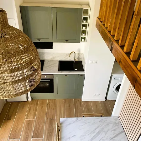 - Piscine & Parking Le Grau-dʼAgde